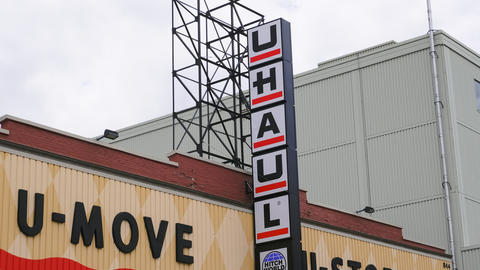 UHAUL MOVING STORE FRONT